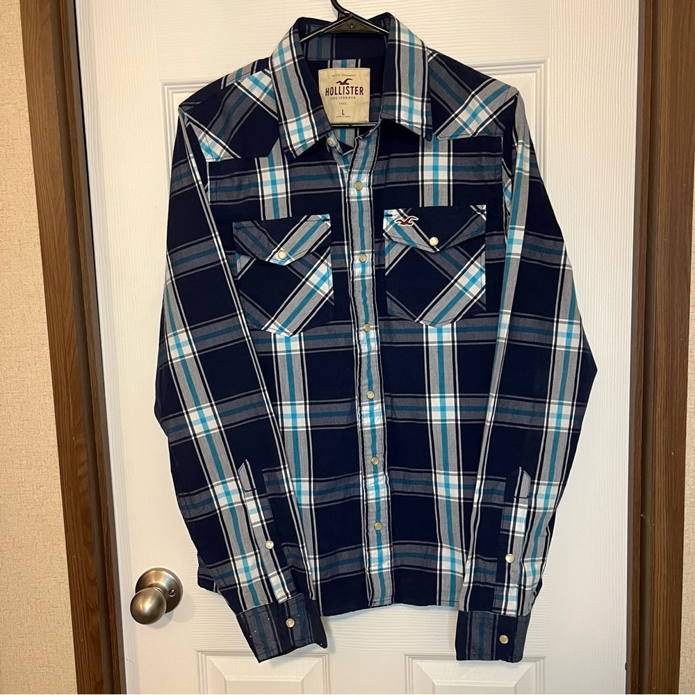 EUC- Men’s Hollister Pearl Snap Plaid Long Sleeve Shirt